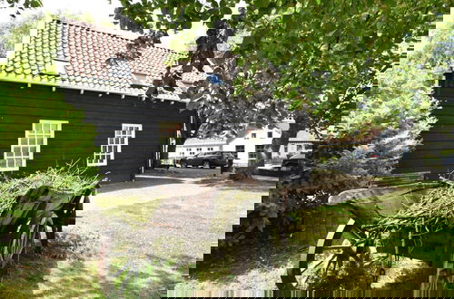 Photo 15 - Modern Holiday Home in Wolphaartsdijk With Private Garden