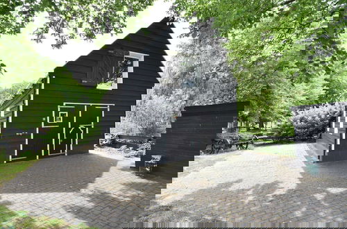 Photo 14 - Modern Holiday Home in Wolphaartsdijk With Private Garden