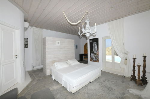 Photo 6 - Mykonos Teatro Suites and Villa