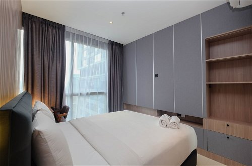 Photo 5 - Elegant And Comfort 1Br At Ciputra World 2 Apartment