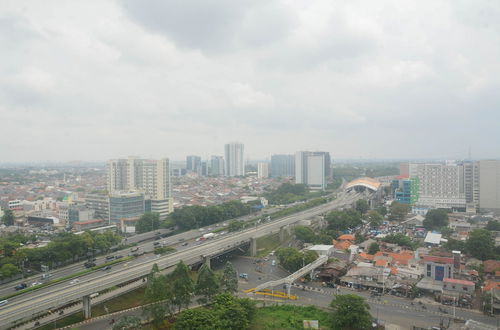 Photo 21 - Modern And Comfort 2Br Apartment At Signature Park Grande