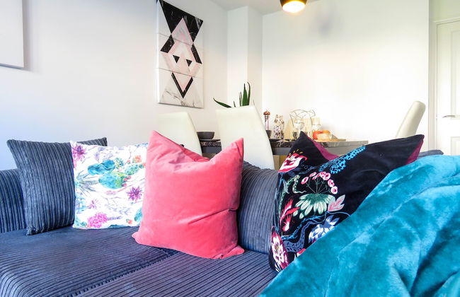 Tudors eSuites Birmingham House with Private Garden Free Parking - Foto 14
