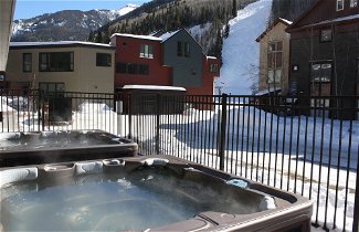Foto 2 - Cimarron Lodge 14 by Avantstay Ski-in/ski-out Property in Complex w/ Two Hot Tubs! Permit#3601