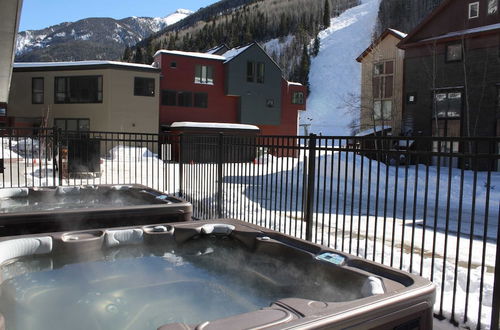 Foto 5 - Cimarron Lodge 22 by Avantstay Ski-in/ski-out Property in Complex w/ Two Hot Tubs! Permit#12986