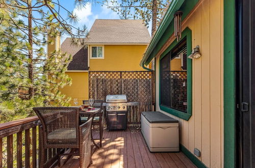 Photo 29 - Sutter Ln by Avantstay Beautifully Remodeled Kitchen,4cabin-chic Bedrooms