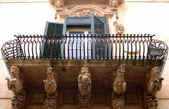 Authentic Sicilian Charm With Pool, Sea View, Parking & Wifi - Photo 73
