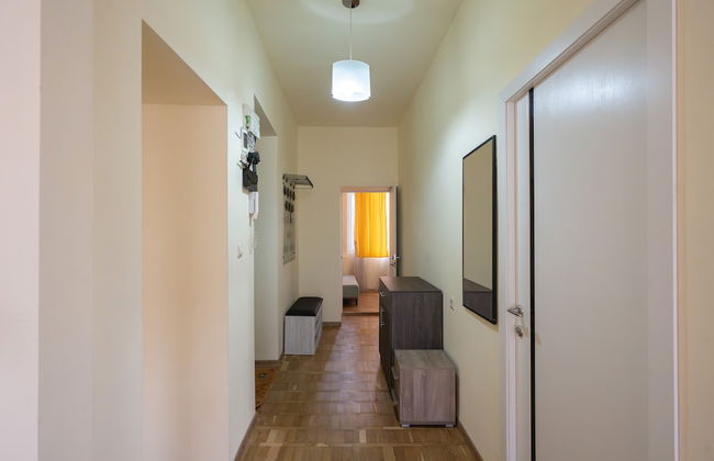 RIS Central Apartments Yerevan - Photo 3