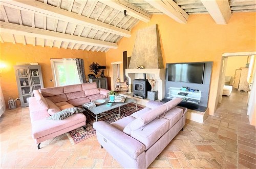 Foto 39 - Charming Amazing Tuscany Luxury Villa and Private Pool Sleeps 14