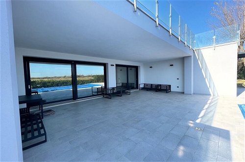 Photo 51 - Fantastic Villa With Private Pool - Luxury Holidays on Private Island Albarella