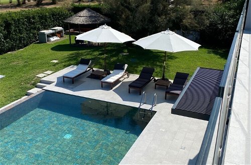 Photo 23 - Fantastic Villa With Private Pool - Luxury Holidays on Private Island Albarella