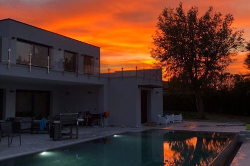 Photo 25 - Fantastic Villa With Private Pool - Luxury Holidays on Private Island Albarella