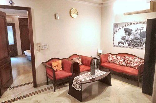 Photo 17 - Captivating 2-bed Apartment in New Delhi