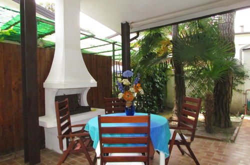 Photo 20 - Lovely Villa With Spacious Private Garden