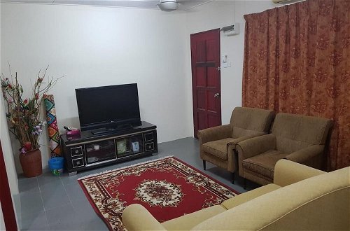 Foto 8 - Mri Homestay Sg Buloh - 2 Br House With Centralised Private Pool