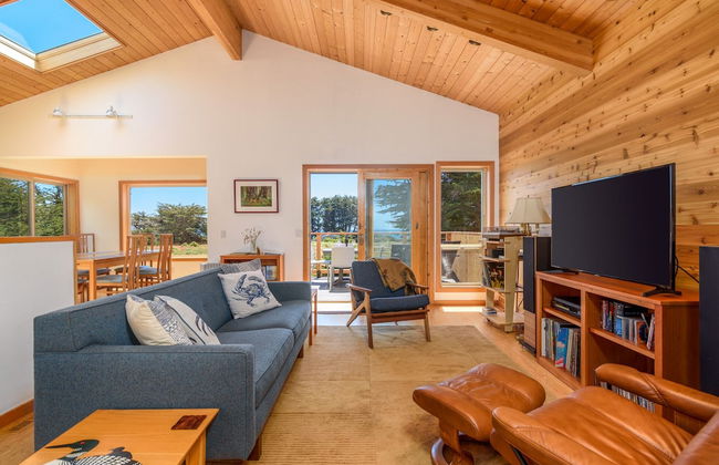Shell Beach Retreat - Photo 11