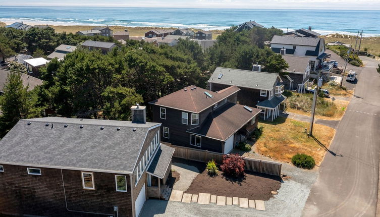 Photo 1 - Vivenda Vida Boa by Avantstay Recently Renovated Home in Manzanita w/ Lovely Sunny Deck