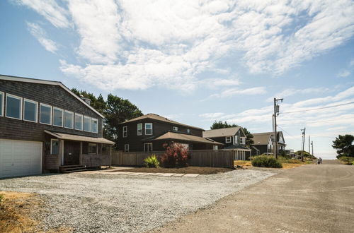 Photo 29 - Vivenda Vida Boa by Avantstay Recently Renovated Home in Manzanita w/ Lovely Sunny Deck