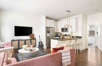 Foto 2 - Hart Suite 16 by Avantstay Gorgeous Town House w/ Modern Amenities in Nashville