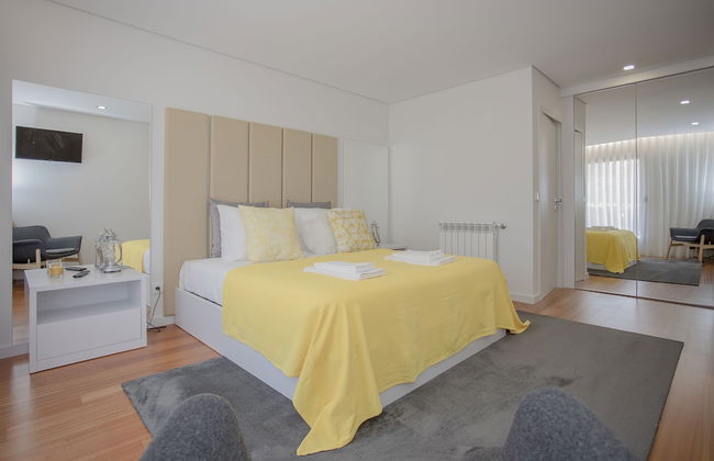 Liiiving - Luxury River View Apartment V - Photo 4