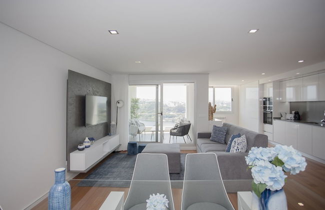 Liiiving - Luxury River View Apartment V - Photo 36