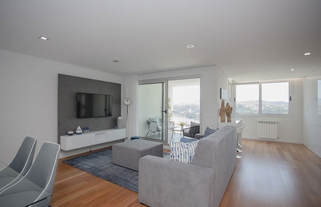 Liiiving - Luxury River View Apartment V - Photo 35
