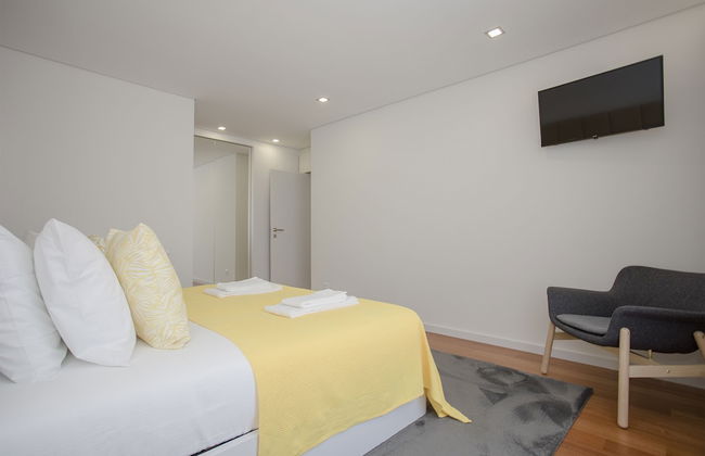 Liiiving - Luxury River View Apartment V - Photo 1