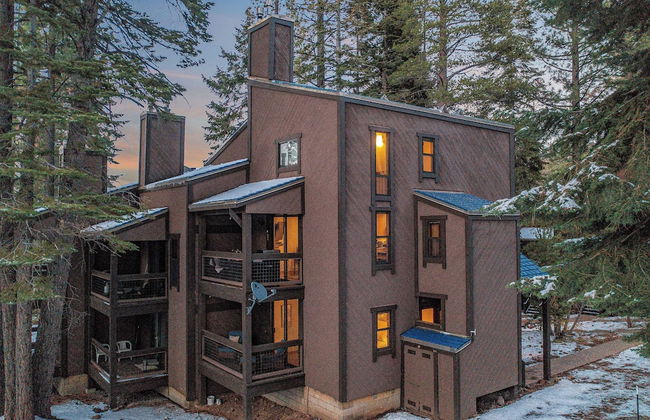 Arroyo by Avantstay Peaceful Mountain Townhouse w/ Large Private Balcony - Foto 41