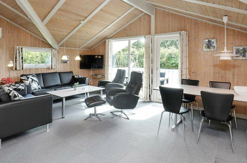 Photo 5 - Beautiful Holiday Home in Blåvand With Sauna