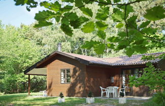 Foto 1 - 6 Person Holiday Home in Ronne