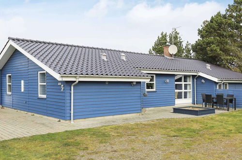 Photo 1 - 8 Person Holiday Home in Ulfborg