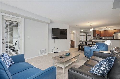 Photo 17 - AMAZING 3Br Condo | Heated Pool & Hot Tub | Hm Theatre | Fire Table | Pool Table