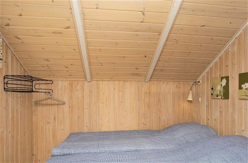 Photo 11 - 4 Person Holiday Home in Oksbol