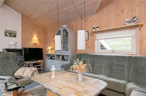 Foto 8 - Simplistic Holiday Home in Blokhus near Sea