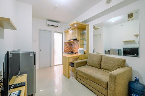 Photo 13 - Minimalist and Cozy Living 2BR at Bassura City Apartment