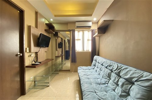 Photo 9 - Well Furnished 2Br At Suites @Metro Apartment