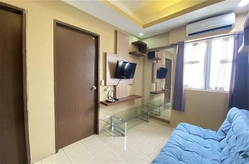 Photo 10 - Well Furnished 2Br At Suites @Metro Apartment