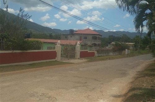 Foto 13 - Lovely 1-bed Cottage in St Catherine Jamaica