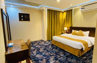 Photo 3 - Al Raha Hotel Suites