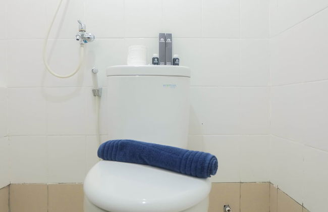 Stylish and Modern 2BR Bassura City Apartment - Foto 18