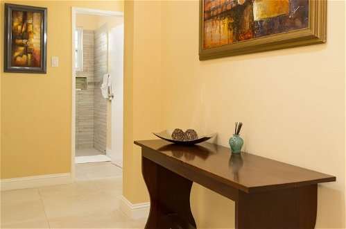 Photo 3 - New Kingston Guest Apartment at Westbury