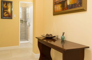 Photo 3 - New Kingston Guest Apartment at Westbury