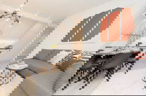 Foto 17 - 3-bedroom Apartment in Warsaw by Renters