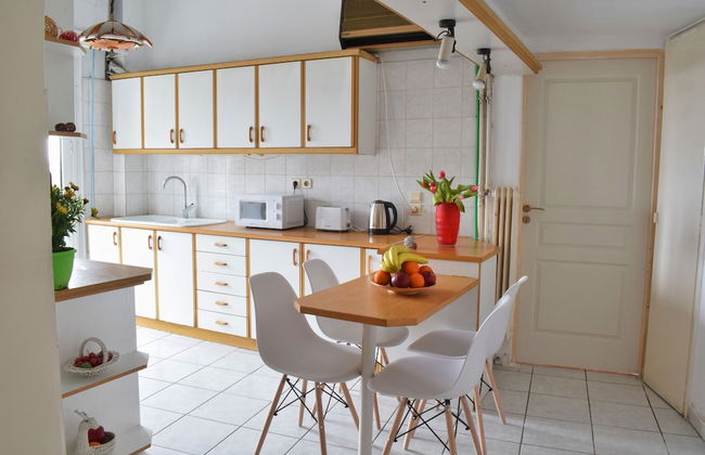 4-bedroom Athens Smart Stay - Base Rate - Extra Customisable - Photo 13