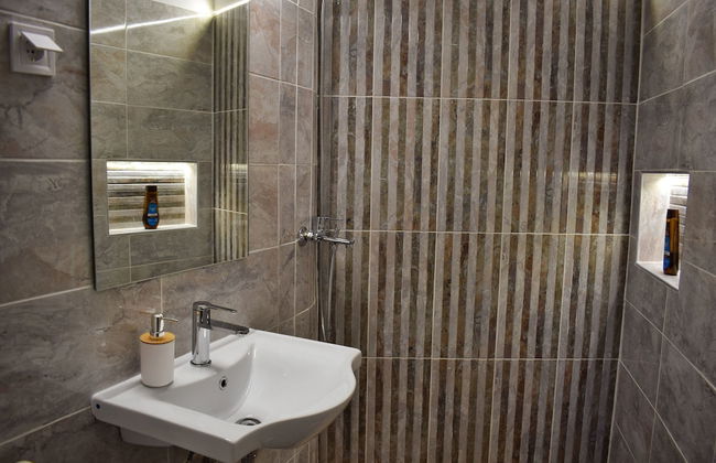 4-bedroom Athens Smart Stay - Base Rate - Extra Customisable - Photo 10