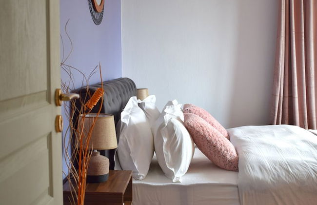 4-bedroom Athens Smart Stay - Base Rate - Extra Customisable - Photo 5