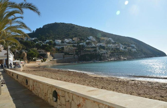 Villa With Sea Breeze Charm - Foto 31