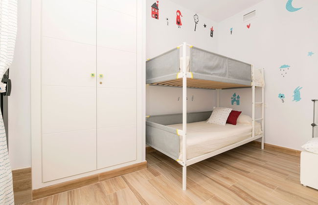Loving Rota in Rota With 2 Bedrooms and 1 Bathrooms - Photo 16