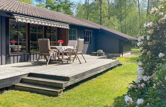 Charming Lakeside Cottage Getaway - Foto 31