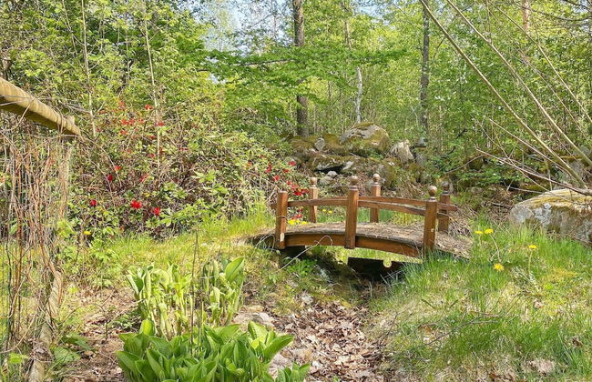 Charming Lakeside Cottage Getaway - Foto 26