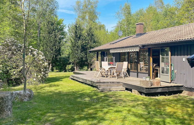 Charming Lakeside Cottage Getaway - Foto 1